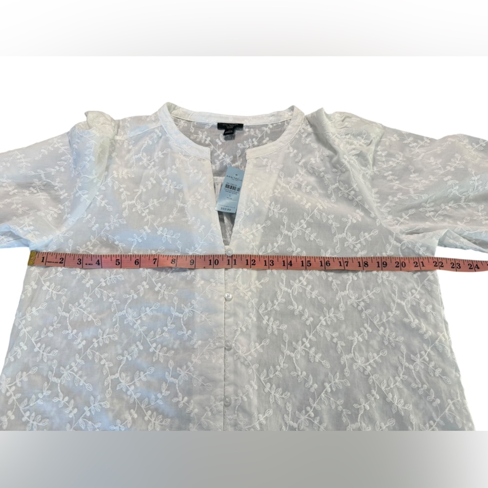 Ann Taylor Cotton Embroidered White V-Neck Button Down Blouse Petite Large - Picture 9 of 12